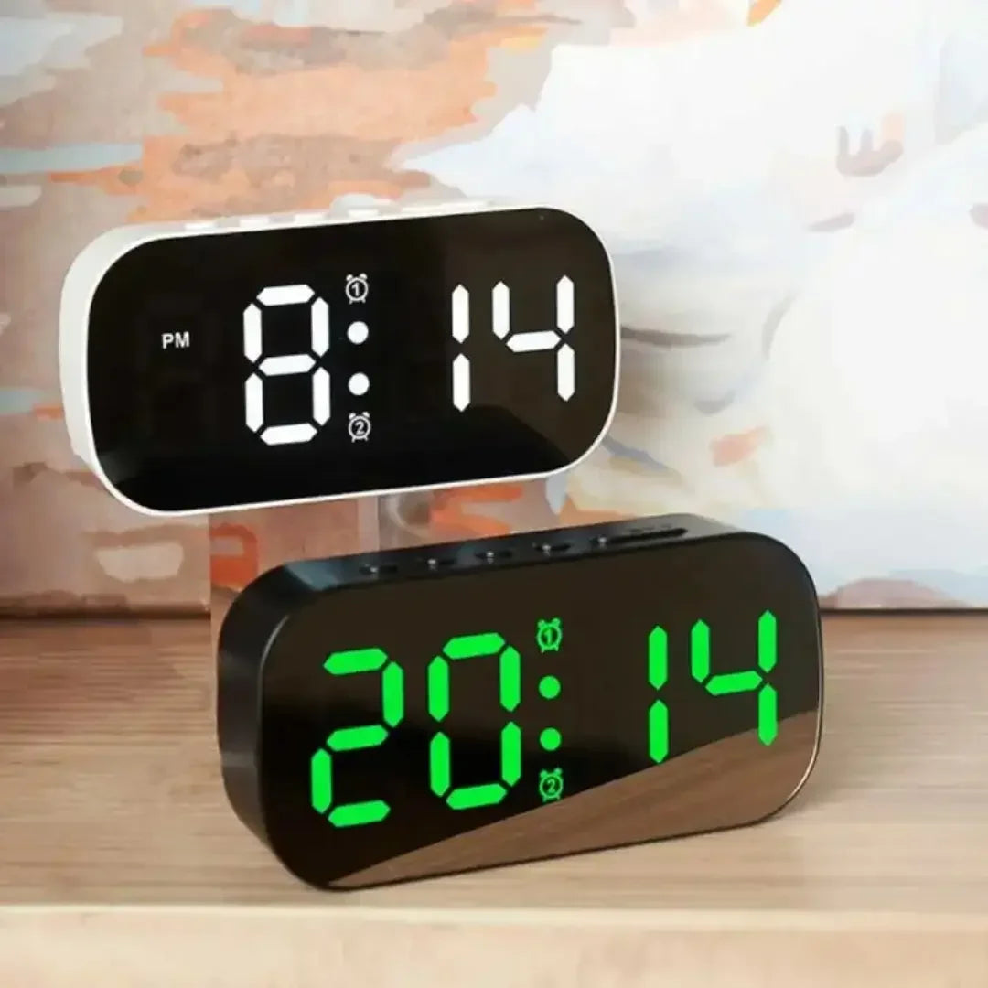 Reloj Digital Moderno con Pantalla LED
